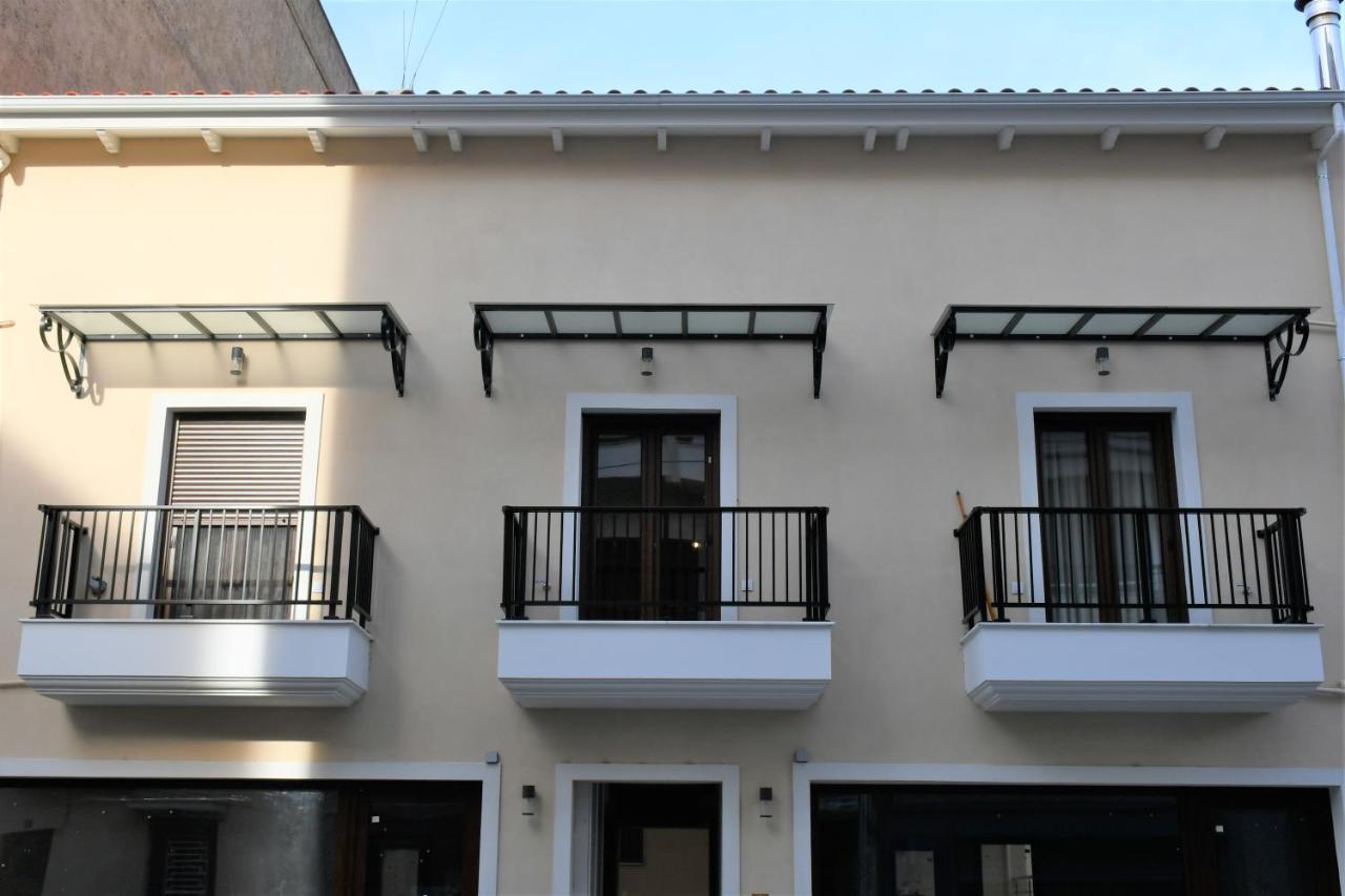 Comfy And Stylish Apt2 Ioannina Exterior foto